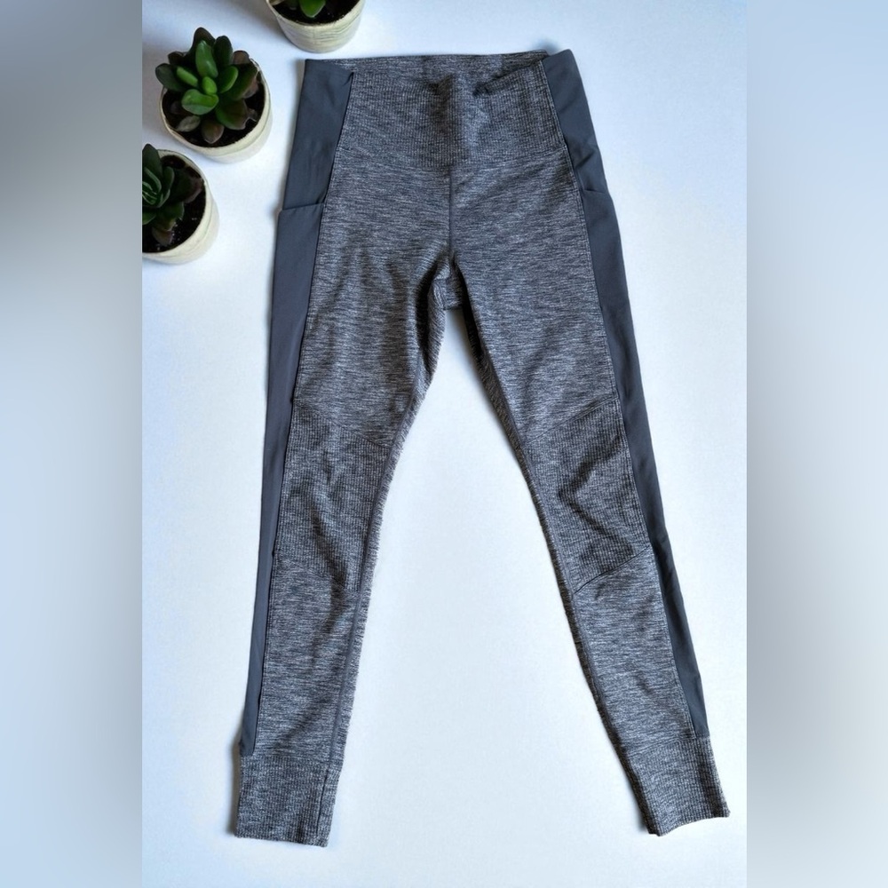 Athleta Womens Pants Excursion Hybrid Tight Pants Gray Side Pockets Size S